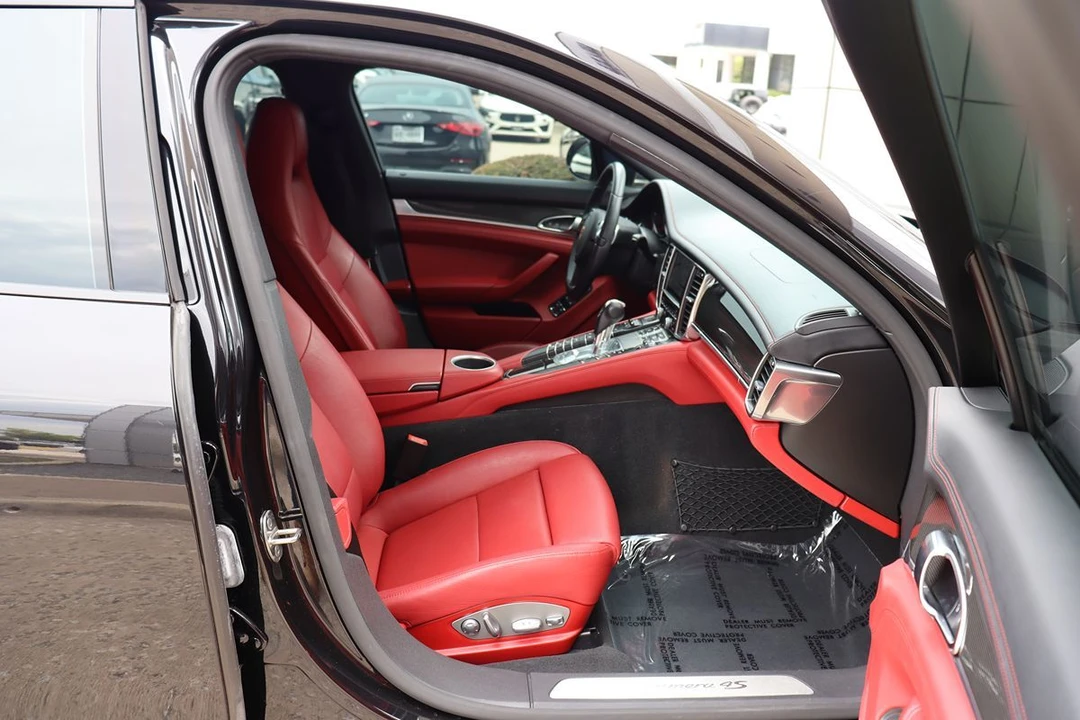 2014 Porsche 970 Panamera 4S - Image 29 of 31