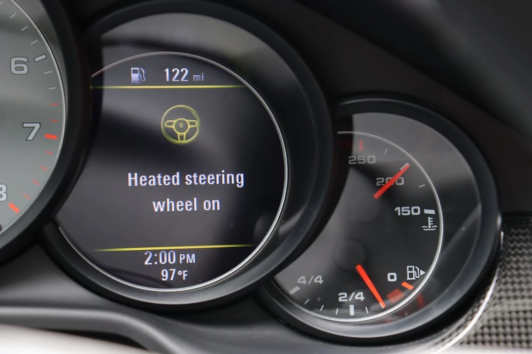 2014 Porsche 970 Panamera 4S - Image 20 of 31