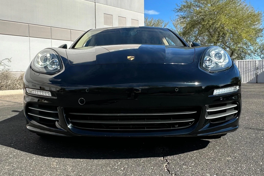 2014 Porsche 970 Panamera 4S - Image 2 of 31