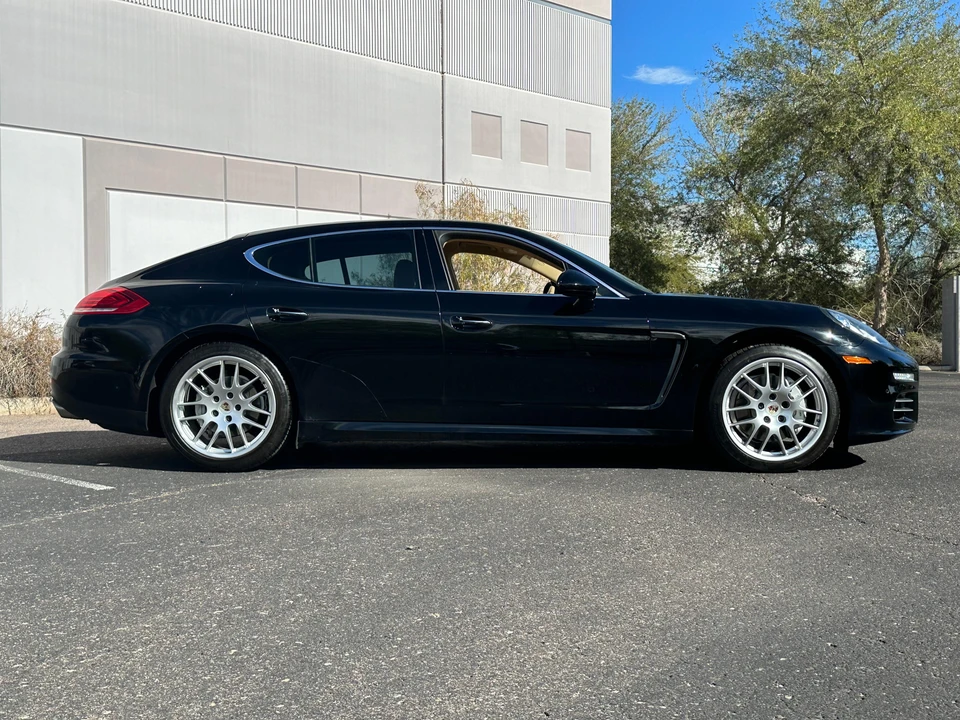 2014 Porsche 970 Panamera 4S - Image 12 of 31
