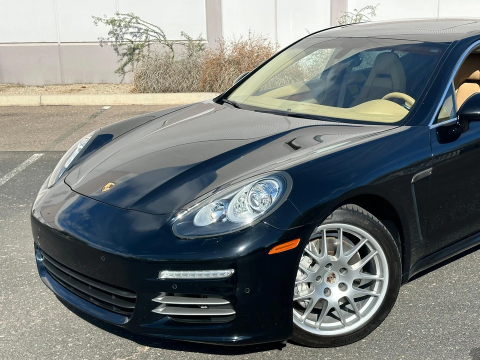 2014 Porsche 970 Panamera 4S - Image 27 of 31
