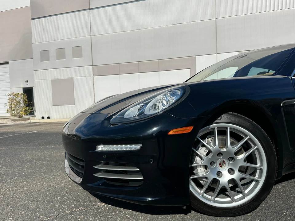 2014 Porsche 970 Panamera 4S - Image 26 of 31