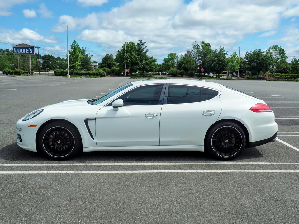 2014 Porsche 970 Panamera 4S - Image 14 of 30