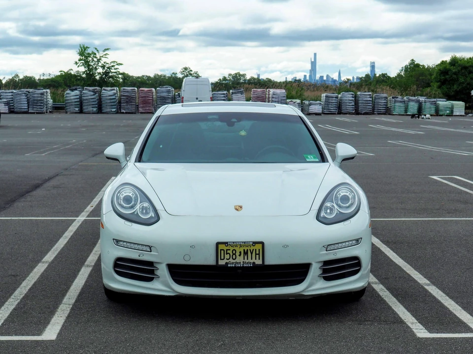 2014 Porsche 970 Panamera 4S - Image 6 of 30