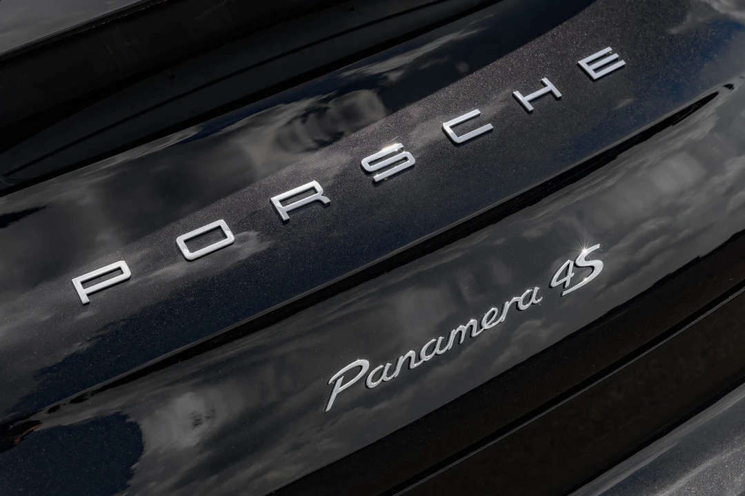 2014 Porsche 970 Panamera 4S - Image 25 of 31