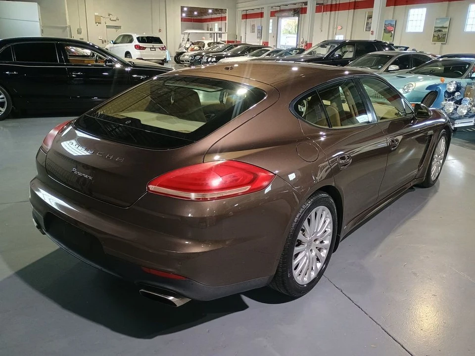 2014 Porsche 970 Panamera 4S - Image 6 of 12
