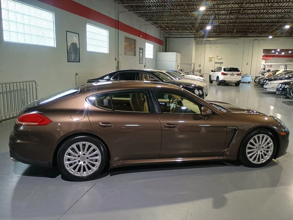 2014 Porsche 970 Panamera 4S - Image 7 of 12
