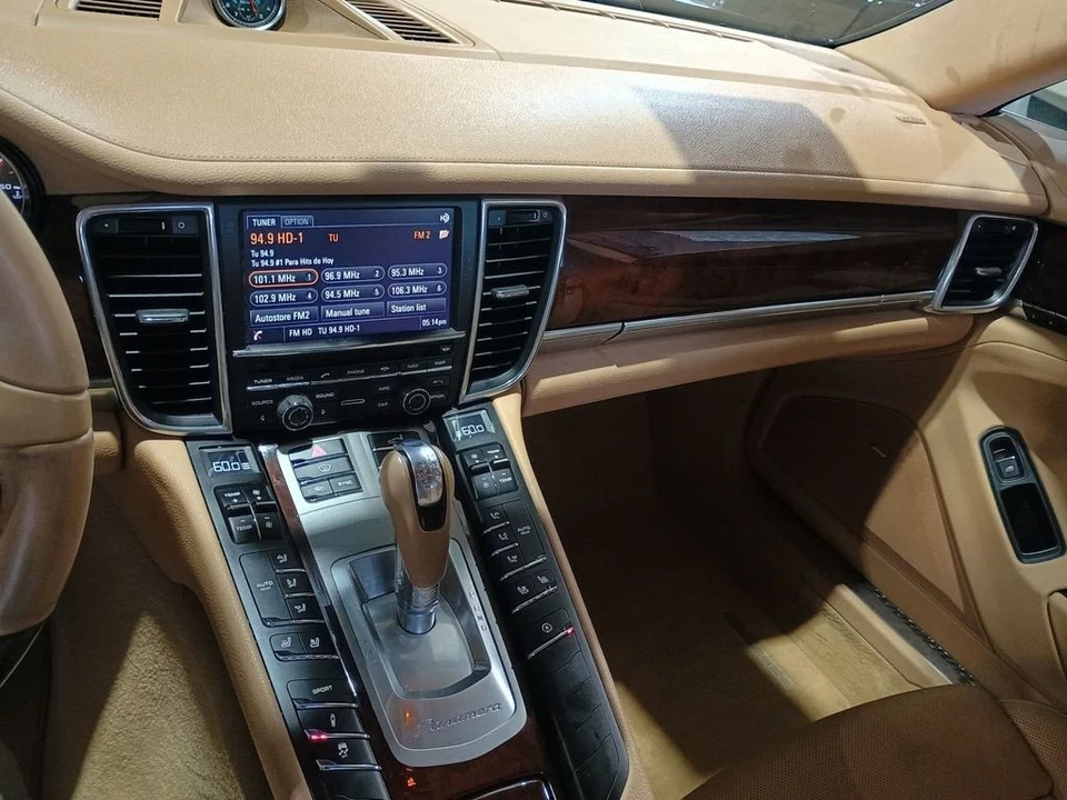 2014 Porsche 970 Panamera - Image 10 of 12