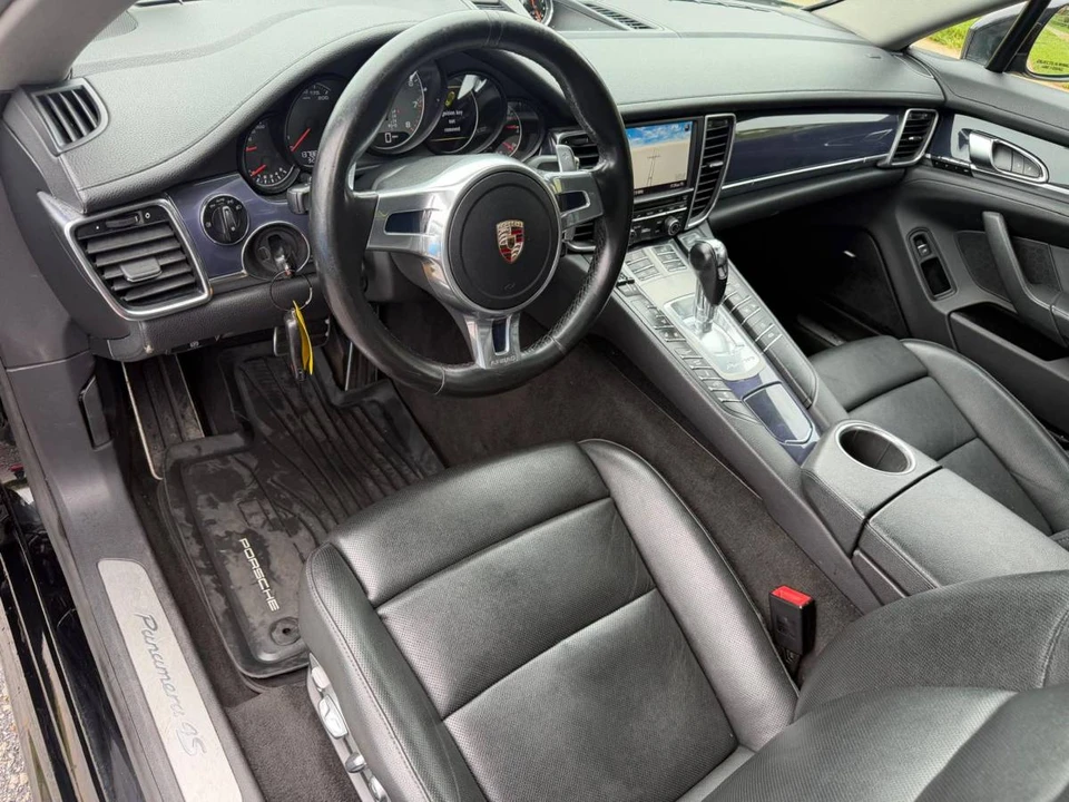 2014 Porsche 970 Panamera 4S - Image 9 of 18