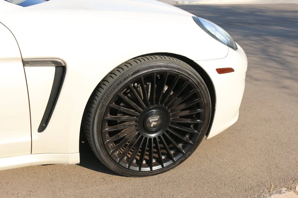 2014 Porsche 970 Panamera 4S - Image 4 of 19