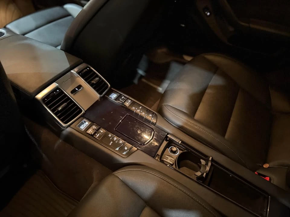 2014 Porsche 970 Panamera - Image 18 of 18