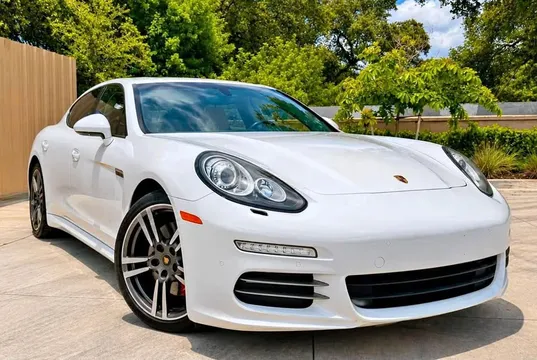 2014 Porsche Panamera Base