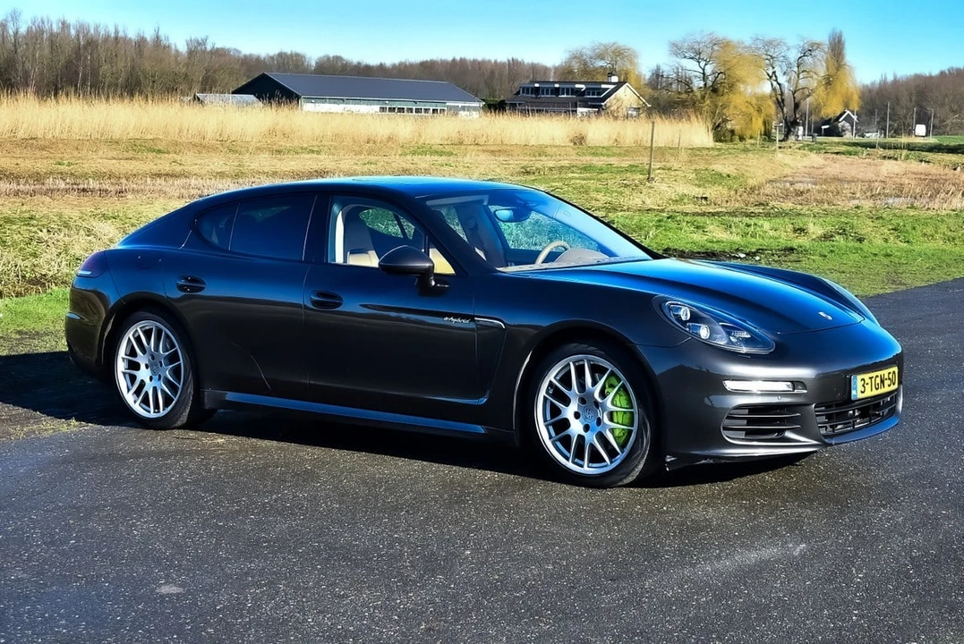 2014 Porsche 970 Panamera S - Image 6 of 30