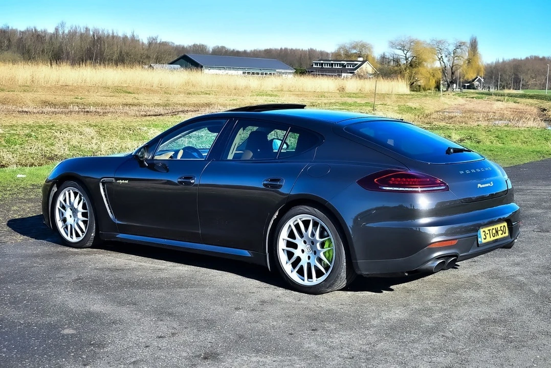 2014 Porsche 970 Panamera S - Image 22 of 30