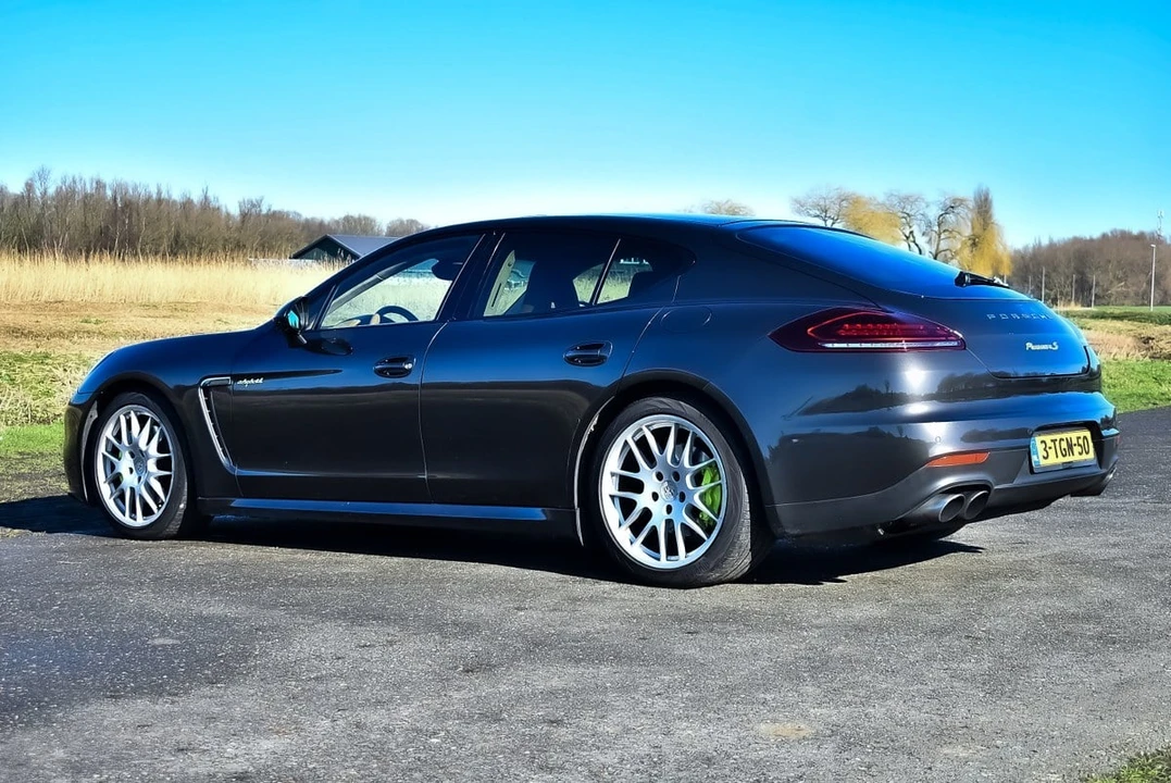 2014 Porsche 970 Panamera S - Image 19 of 30