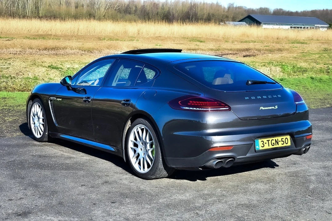 2014 Porsche 970 Panamera S - Image 21 of 30