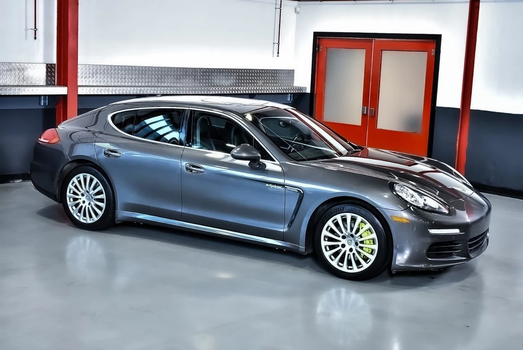 2014 Porsche 970 Panamera S - Image 11 of 30