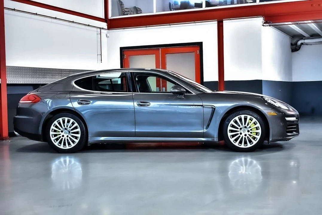 2014 Porsche 970 Panamera S - Image 14 of 31