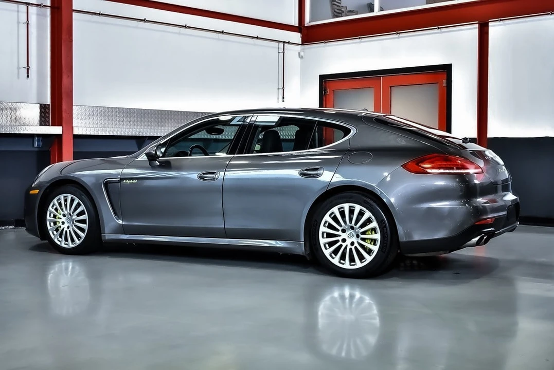 2014 Porsche 970 Panamera S - Image 23 of 31