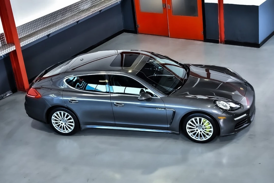 2014 Porsche 970 Panamera S - Image 17 of 31