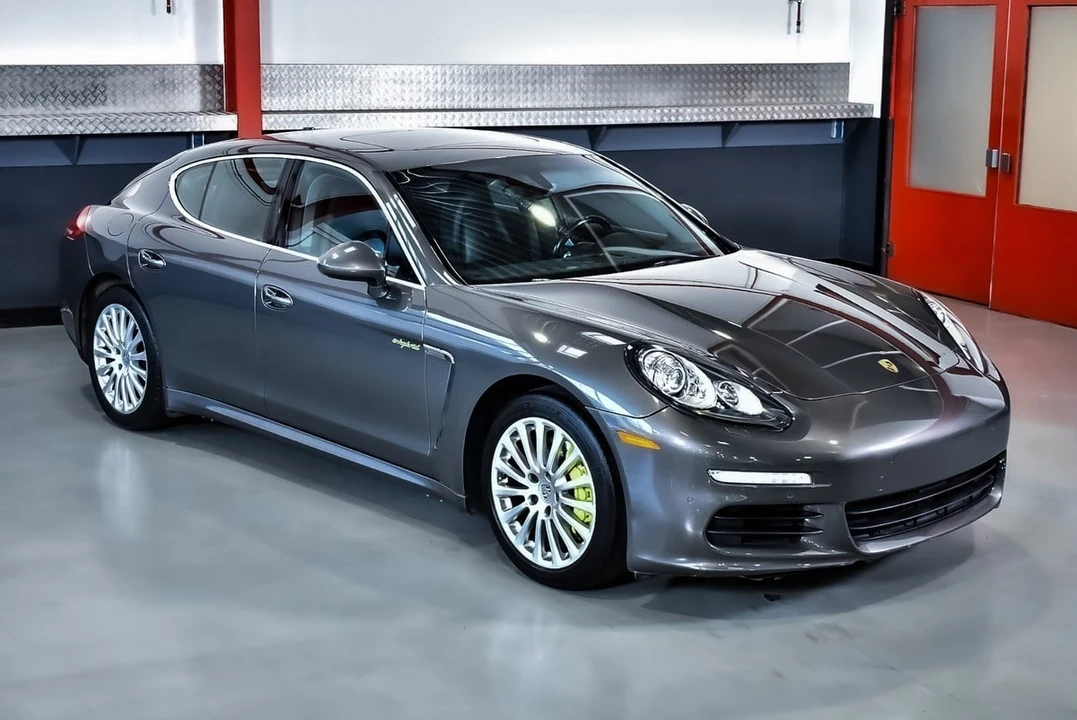 2014 Porsche 970 Panamera S - Image 8 of 31