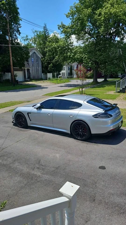 2014 Porsche 970 Panamera GTS - Image 6 of 10