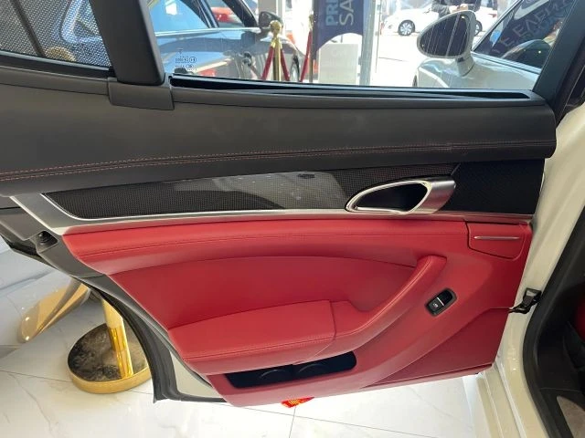 2014 Porsche 970 Panamera GTS - Image 17 of 27