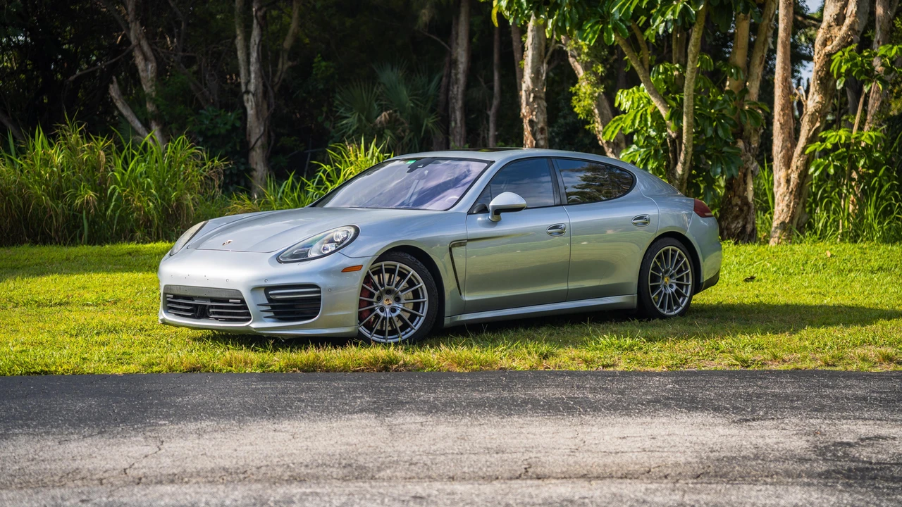 2014 Porsche 970 Panamera GTS - Image 12 of 31