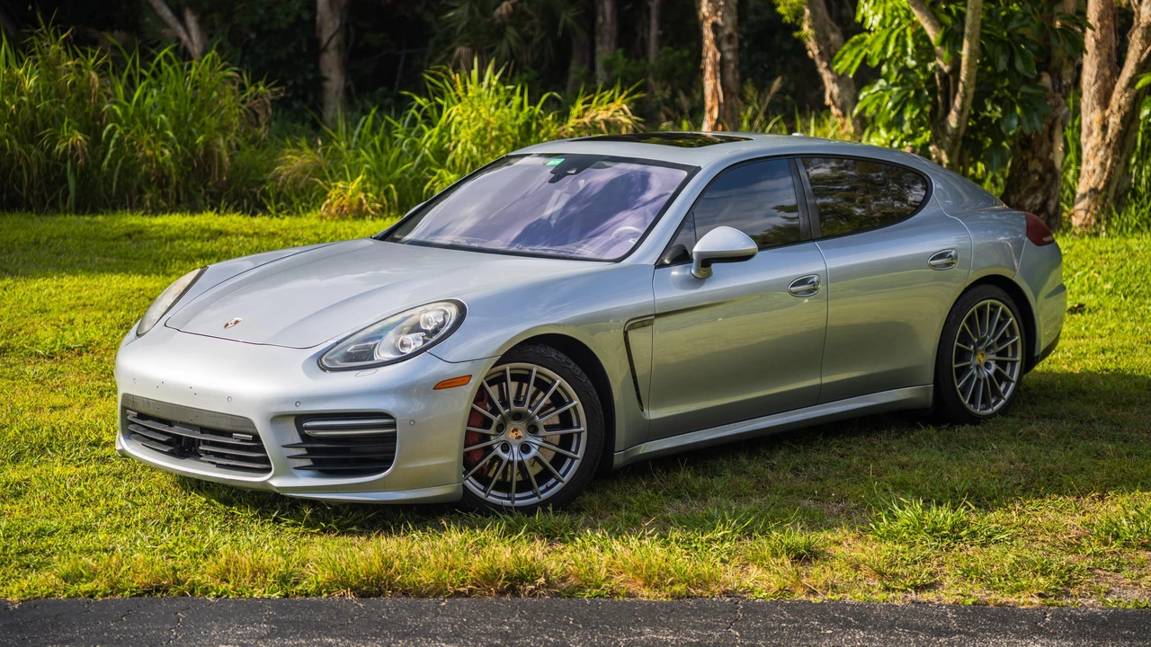2014 Porsche 970 Panamera GTS - Image 13 of 31
