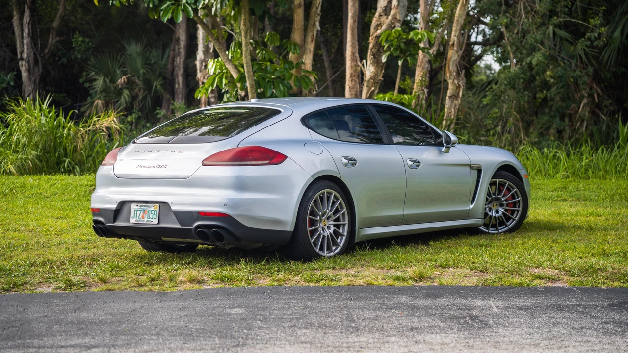 2014 Porsche 970 Panamera GTS - Image 23 of 31