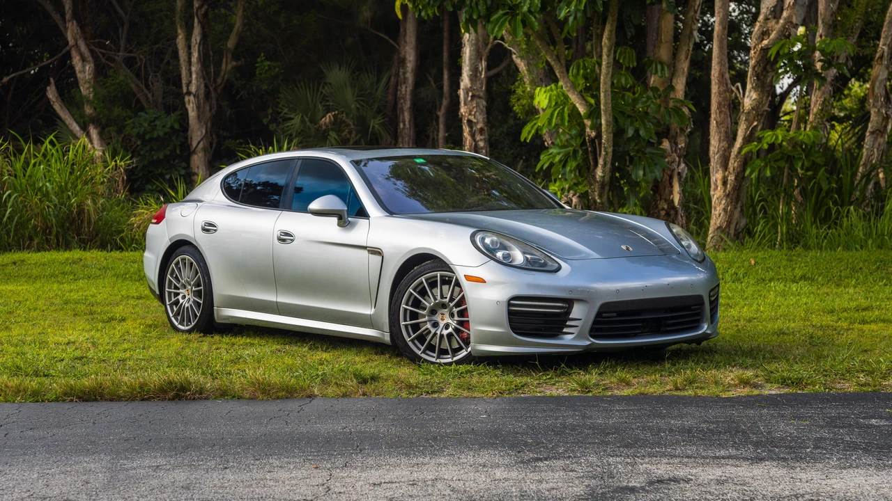 2014 Porsche 970 Panamera GTS - Image 26 of 31
