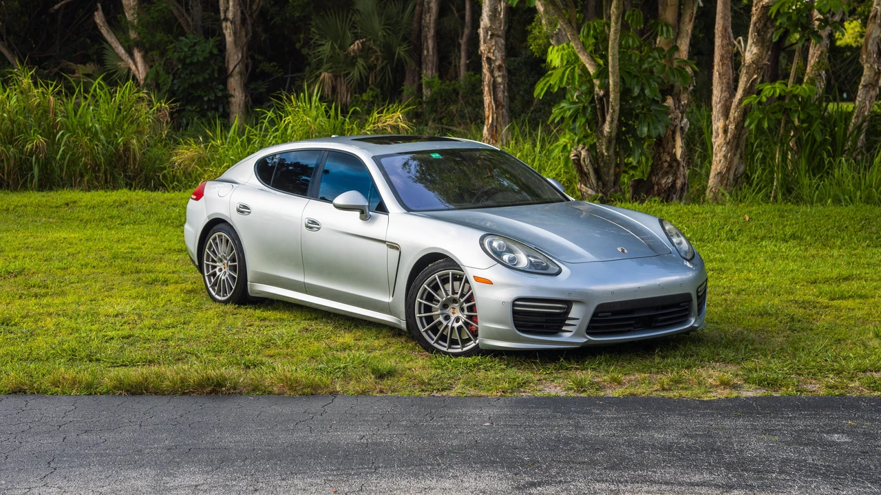 2014 Porsche 970 Panamera GTS - Image 27 of 31