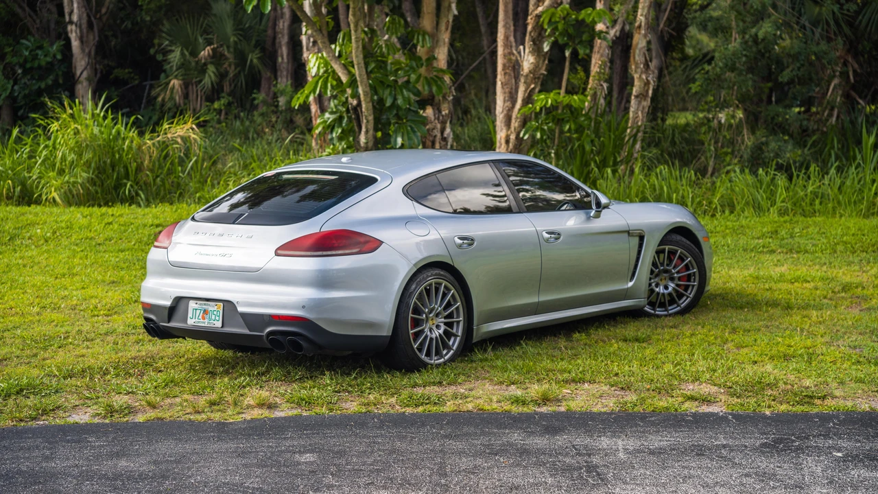 2014 Porsche 970 Panamera GTS - Image 21 of 31