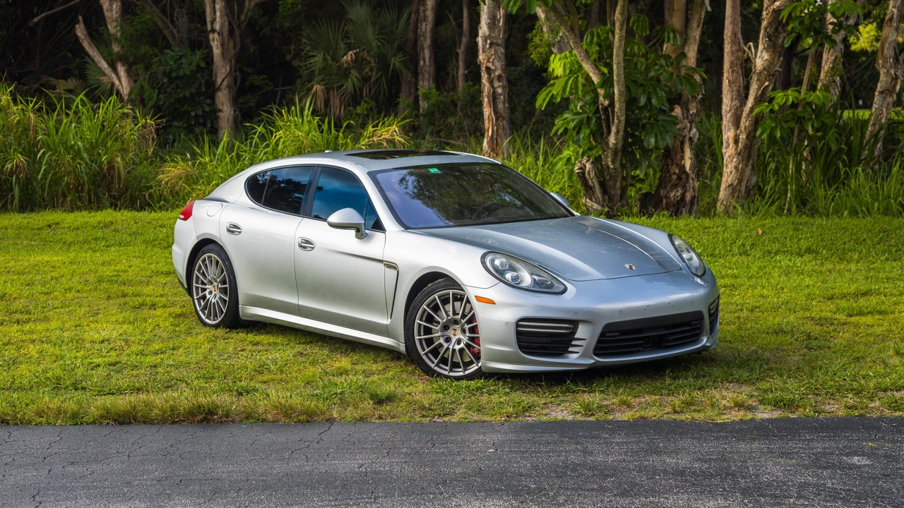 2014 Porsche 970 Panamera GTS - Image 28 of 31