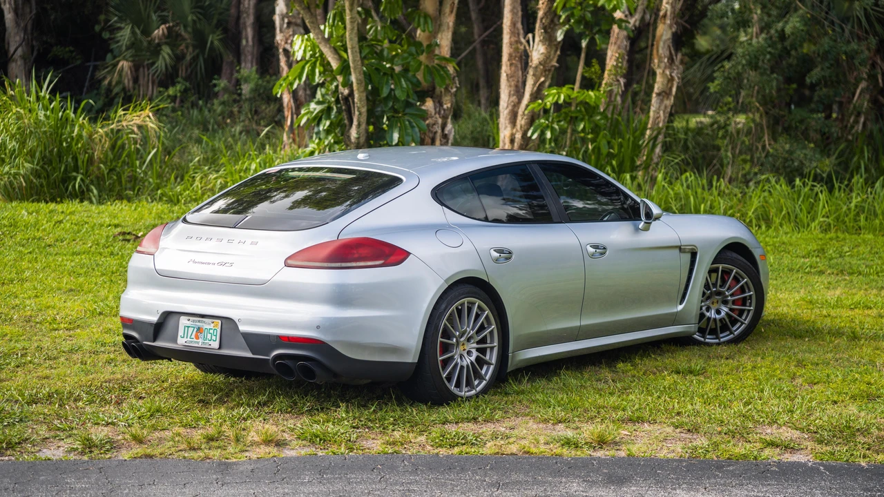 2014 Porsche 970 Panamera GTS - Image 22 of 31
