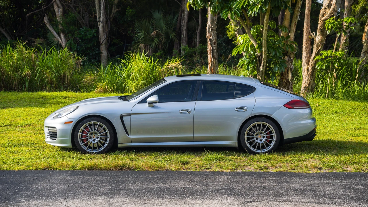 2014 Porsche 970 Panamera GTS - Image 15 of 31