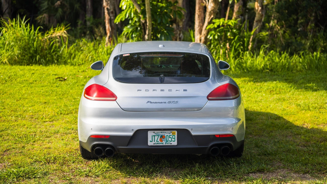 2014 Porsche 970 Panamera GTS - Image 20 of 31