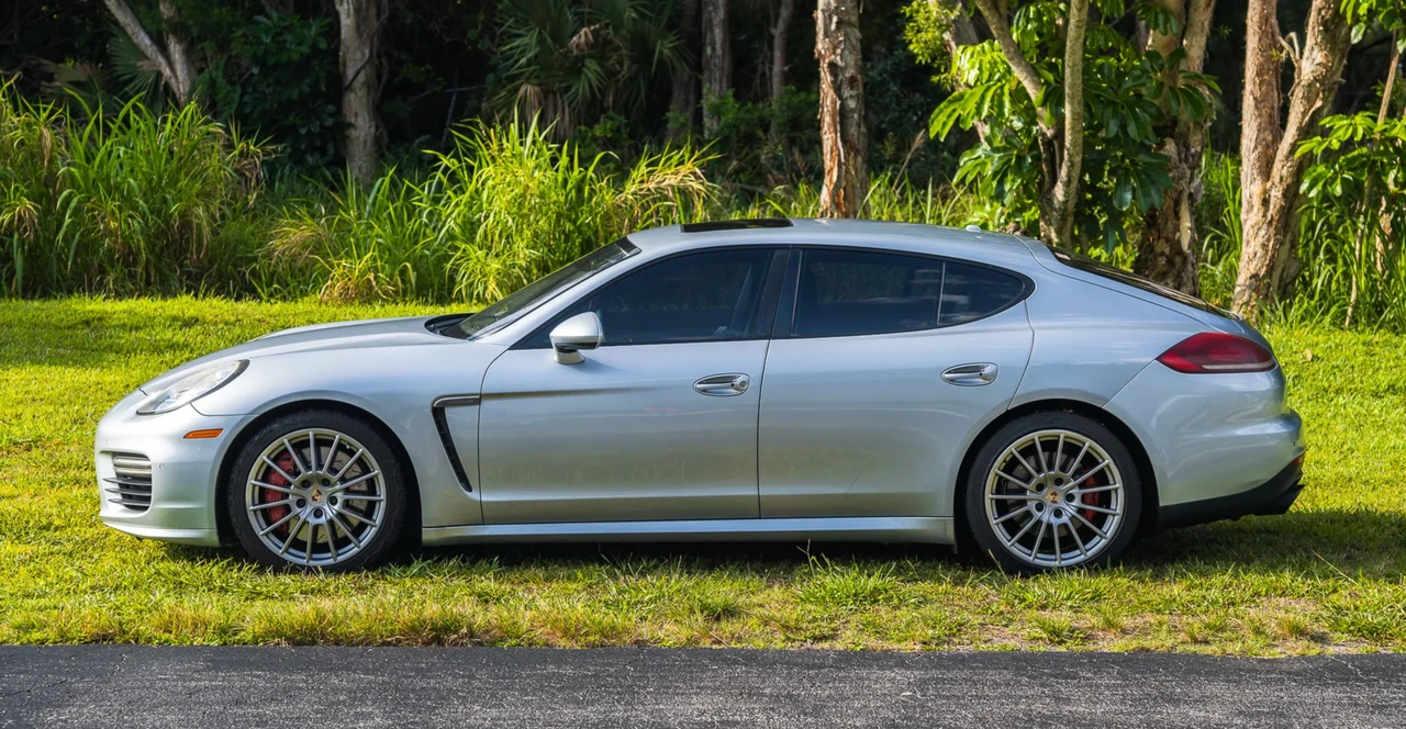 2014 Porsche 970 Panamera GTS - Image 12 of 31