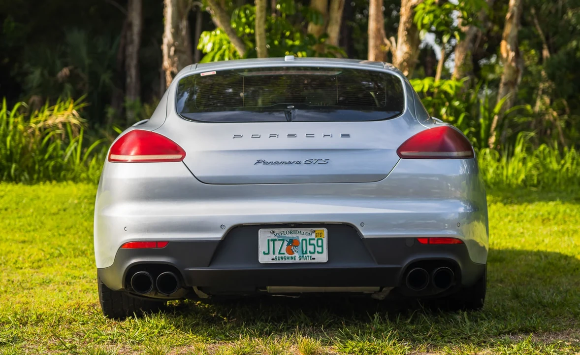 2014 Porsche 970 Panamera GTS - Image 18 of 31
