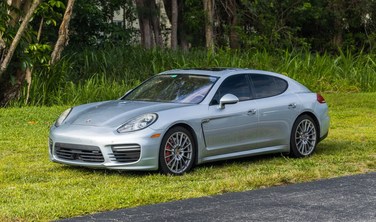 2014 Porsche 970 Panamera GTS - Image 7 of 31