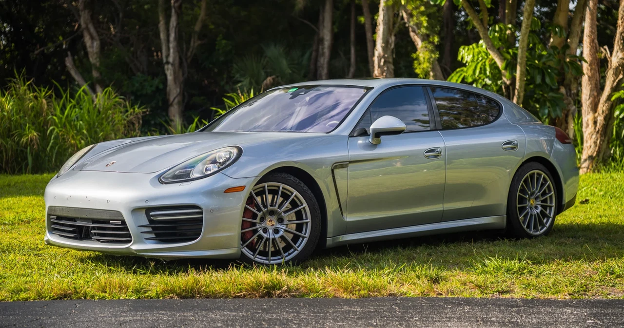 2014 Porsche 970 Panamera GTS - Image 9 of 31