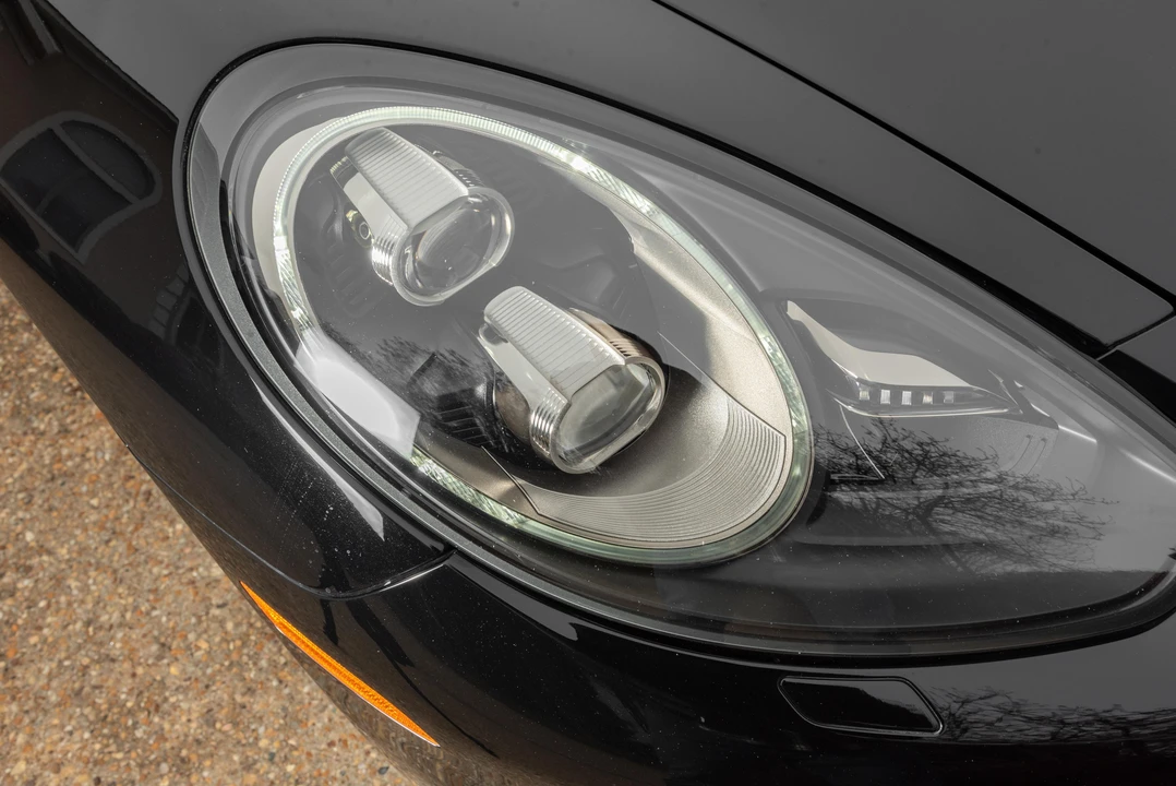 2014 Porsche 970 Panamera GTS - Image 9 of 31