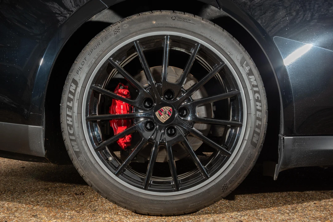 2014 Porsche 970 Panamera GTS - Image 19 of 31