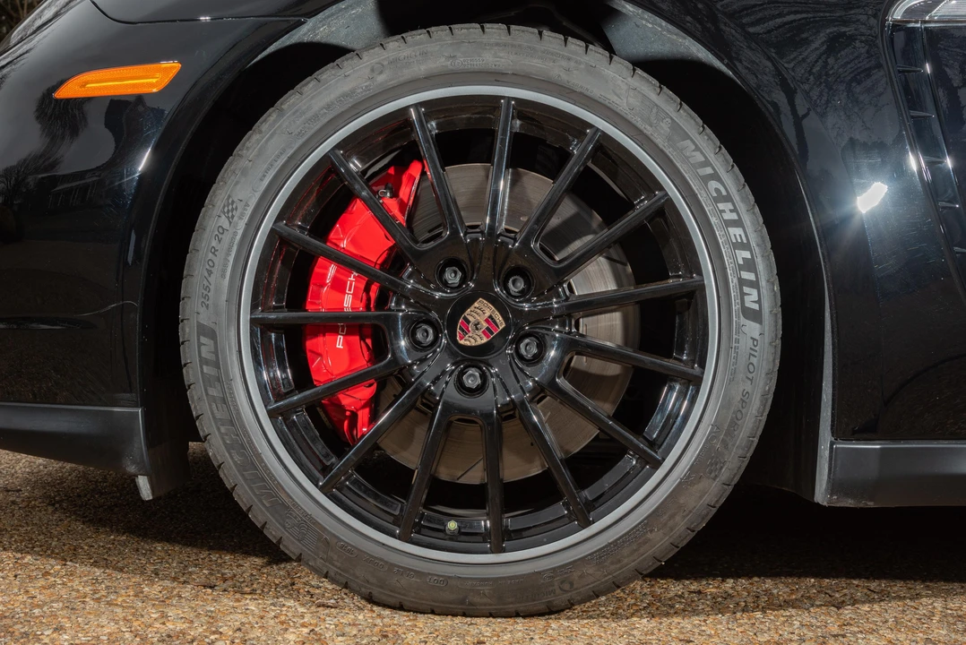 2014 Porsche 970 Panamera GTS - Image 17 of 31