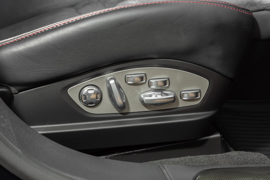 2014 Porsche 970 Panamera GTS - Image 26 of 31