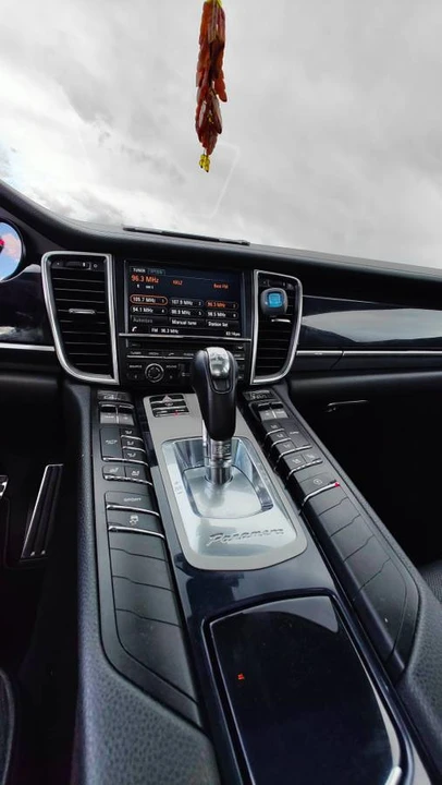 2014 Porsche 970 Panamera - Image 12 of 17