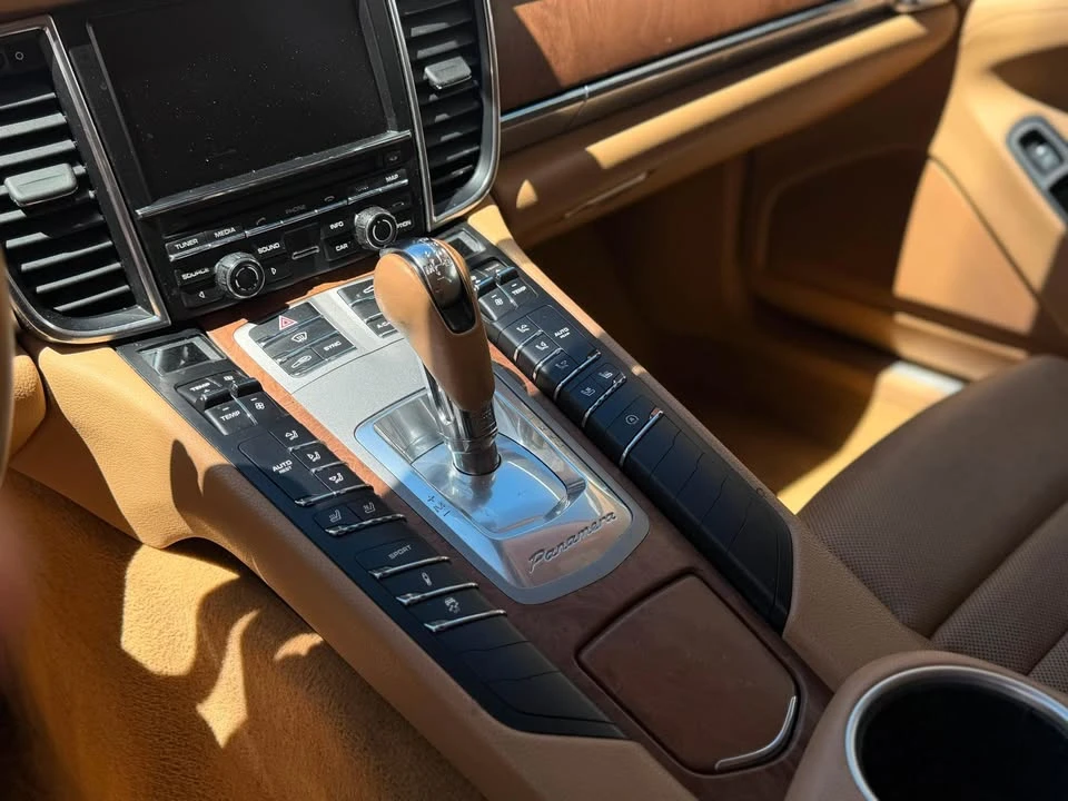 2014 Porsche 970 Panamera - Image 10 of 10