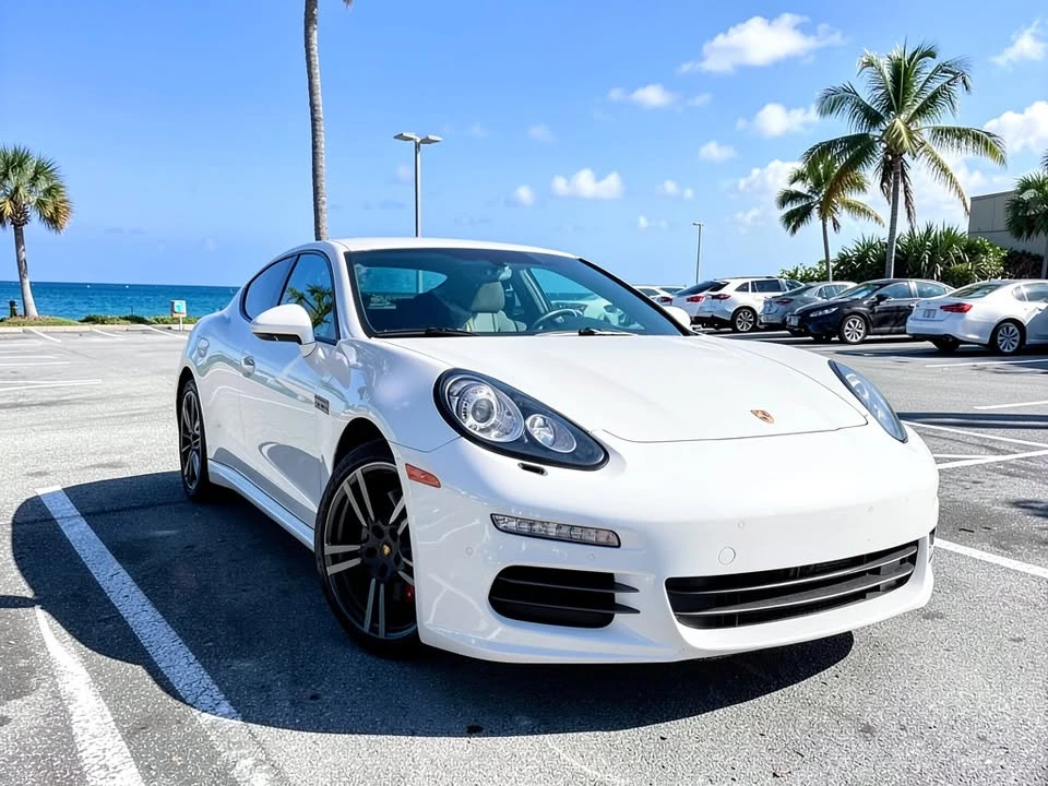 2014 Porsche 970 Panamera - Image 3 of 20