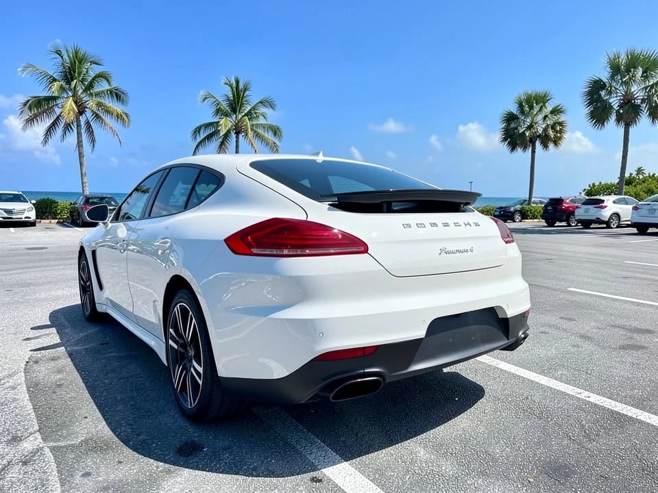 2014 Porsche 970 Panamera - Image 6 of 20