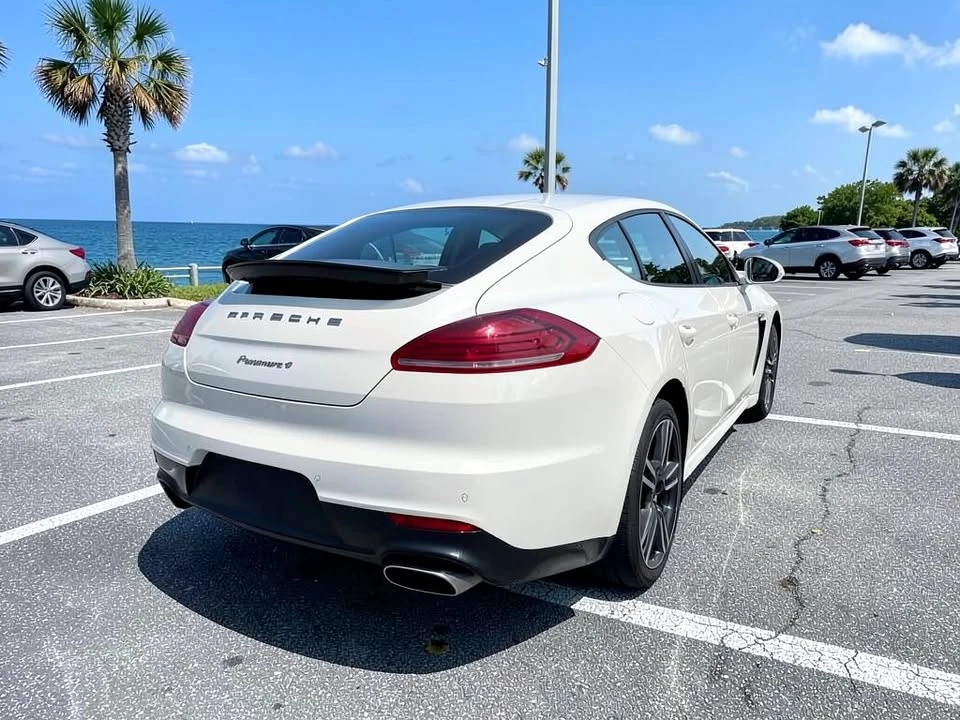 2014 Porsche 970 Panamera - Image 4 of 20